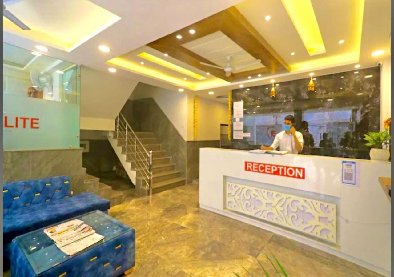 Glace Airport Near Igi Airport Hotel 3*