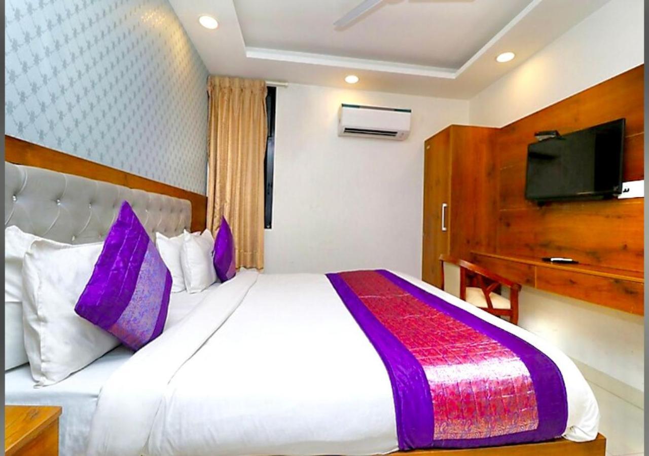 Hotel Glace Airport Near Igi Airport New Delhi