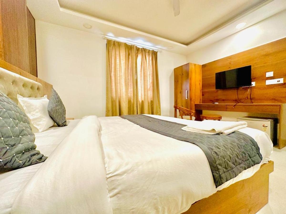 Glace Airport Near Igi Airport 3* New Delhi