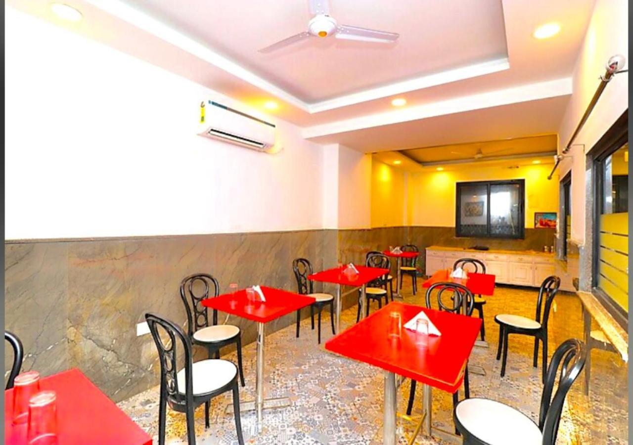 Hotel Glace Airport Near Igi Airport